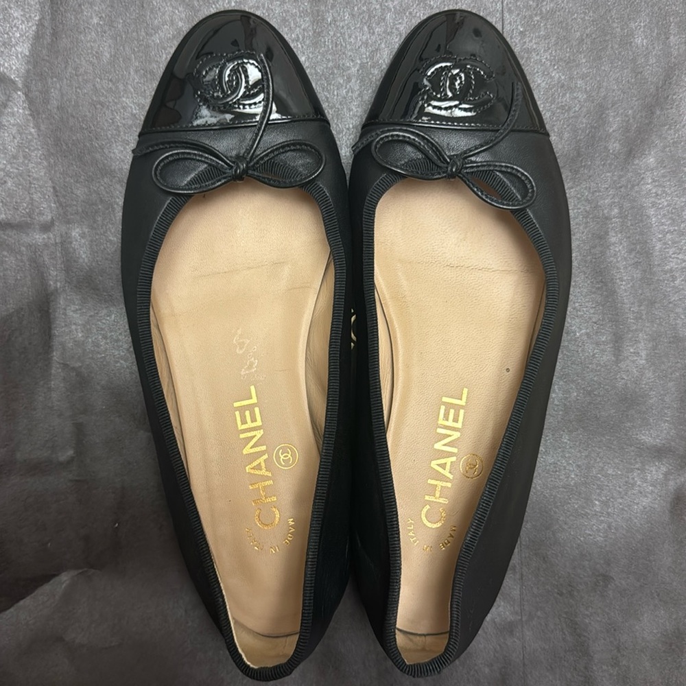 Chanel black flats
